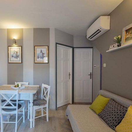Apartments Villa Anka 코미자 외부 사진