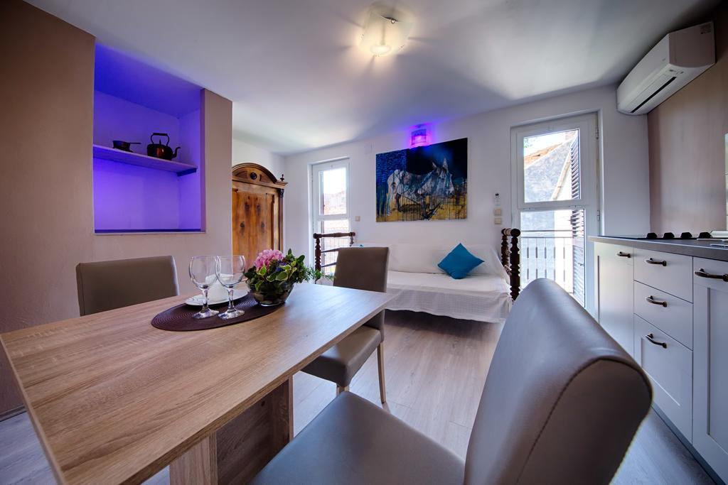 Apartments Villa Anka 코미자 외부 사진