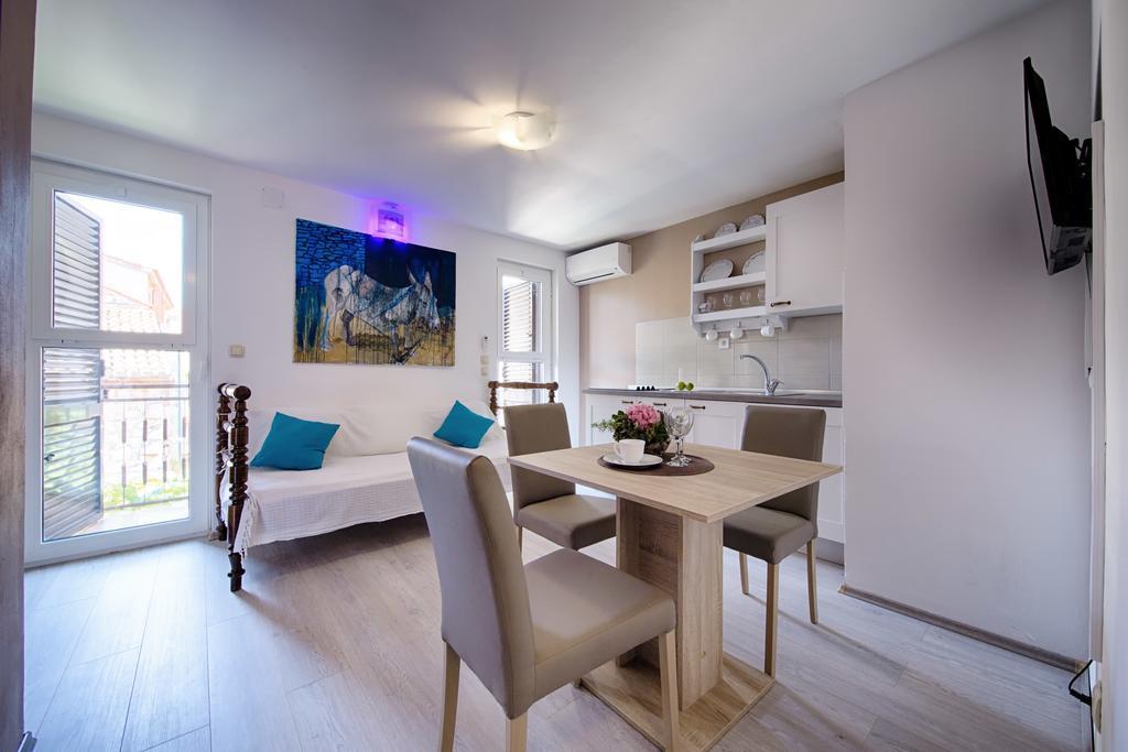 Apartments Villa Anka 코미자 외부 사진