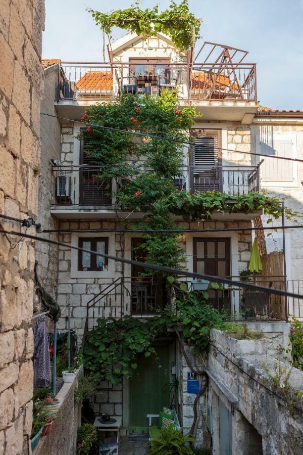 Apartments Villa Anka 코미자 외부 사진