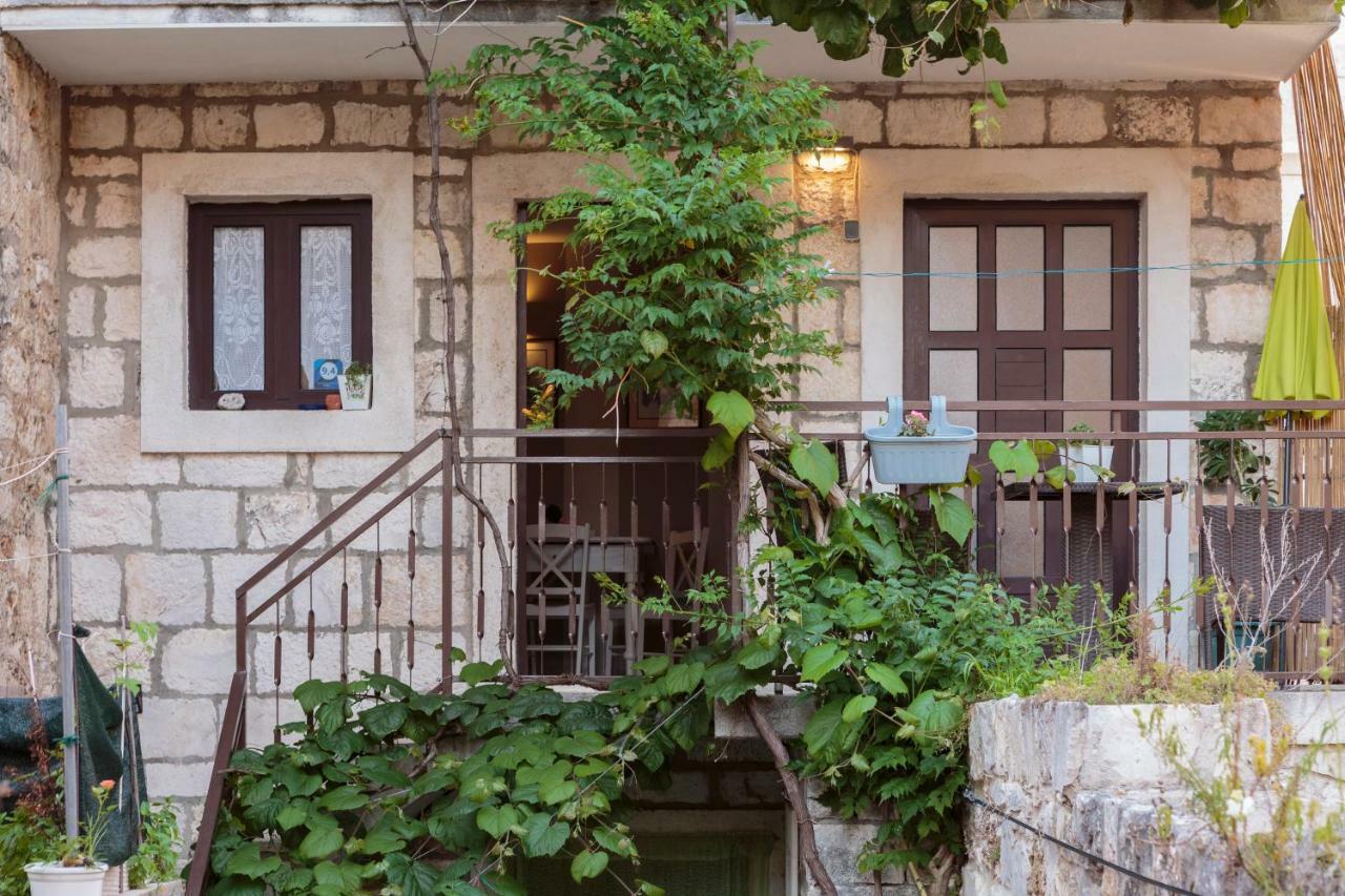 Apartments Villa Anka 코미자 외부 사진